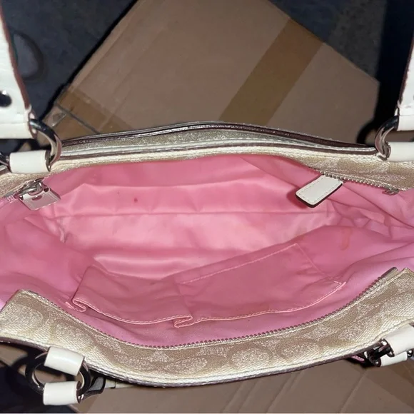 COACH purse - Picture 3 of 5